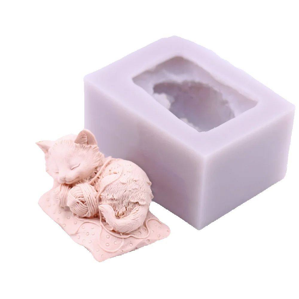3D Cat Playing with Yarn Ball  - Candle Making Yarn 评论和价格